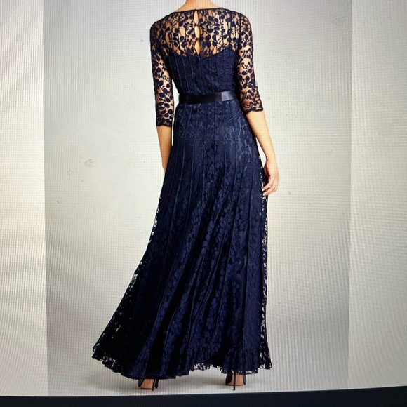 Size 18 Navy Lace Teri Jon long gown - Picture 3 of 9